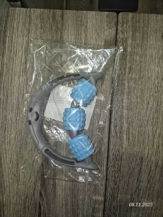 Ролликовый ассажер для тела