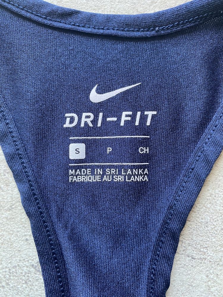 Майка Nike Dri-Fit новая спортивная форма xs-s
