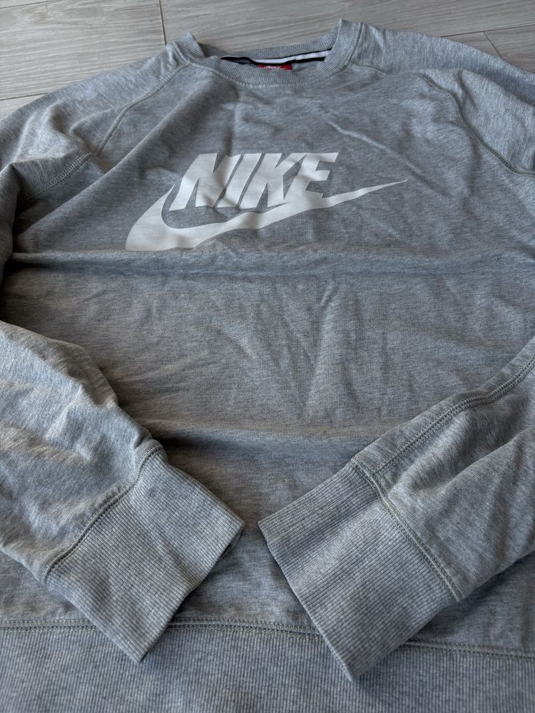 Світшот Nike L сірий