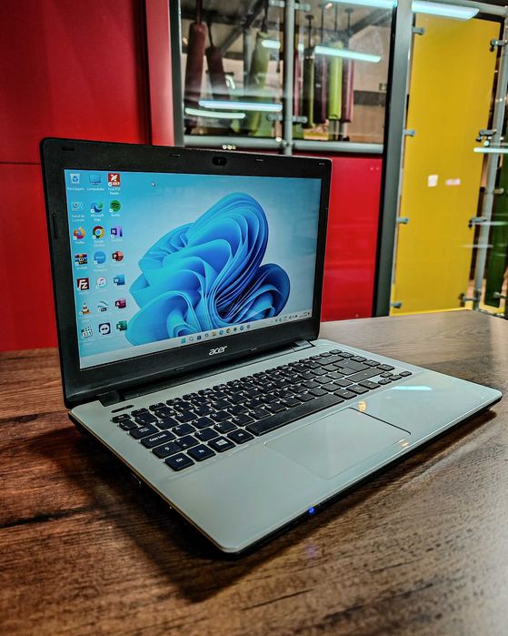 Portátil Acer | SSD 256GB | Windows 11 Home | MS Office 2024