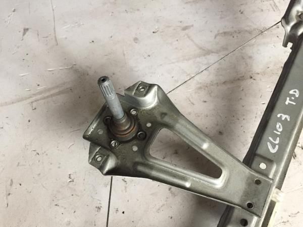 Elevador vidros trás direito RENAULT Clio III (BR0/1, CR0/1)