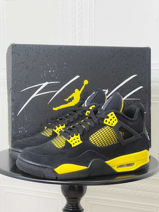 Buty Trampki Jordan 4 Retro Thunder_R.40