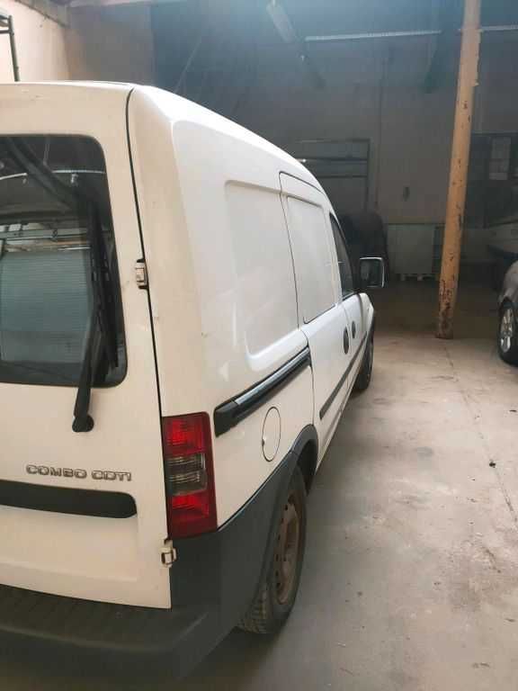 Авторазборка шрот запчастини Opel Combo C, D  Опель Комбо Ц, Д 2001-20