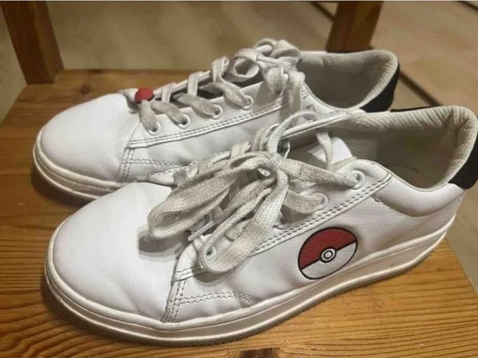 Дитячі кросівки Zara