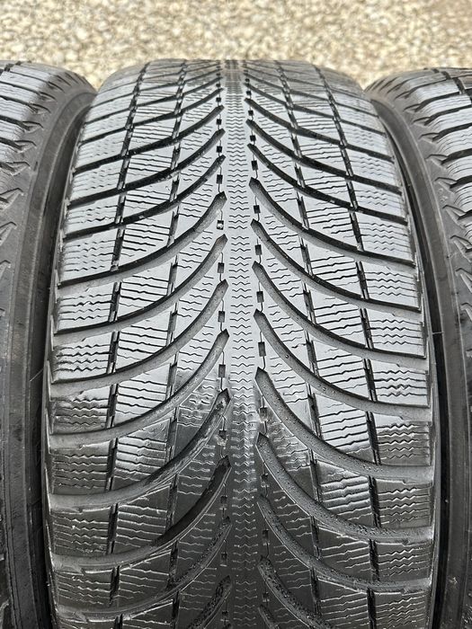 Зимові Шини 255 60 R18 Michelin Latitude Alpin LA2