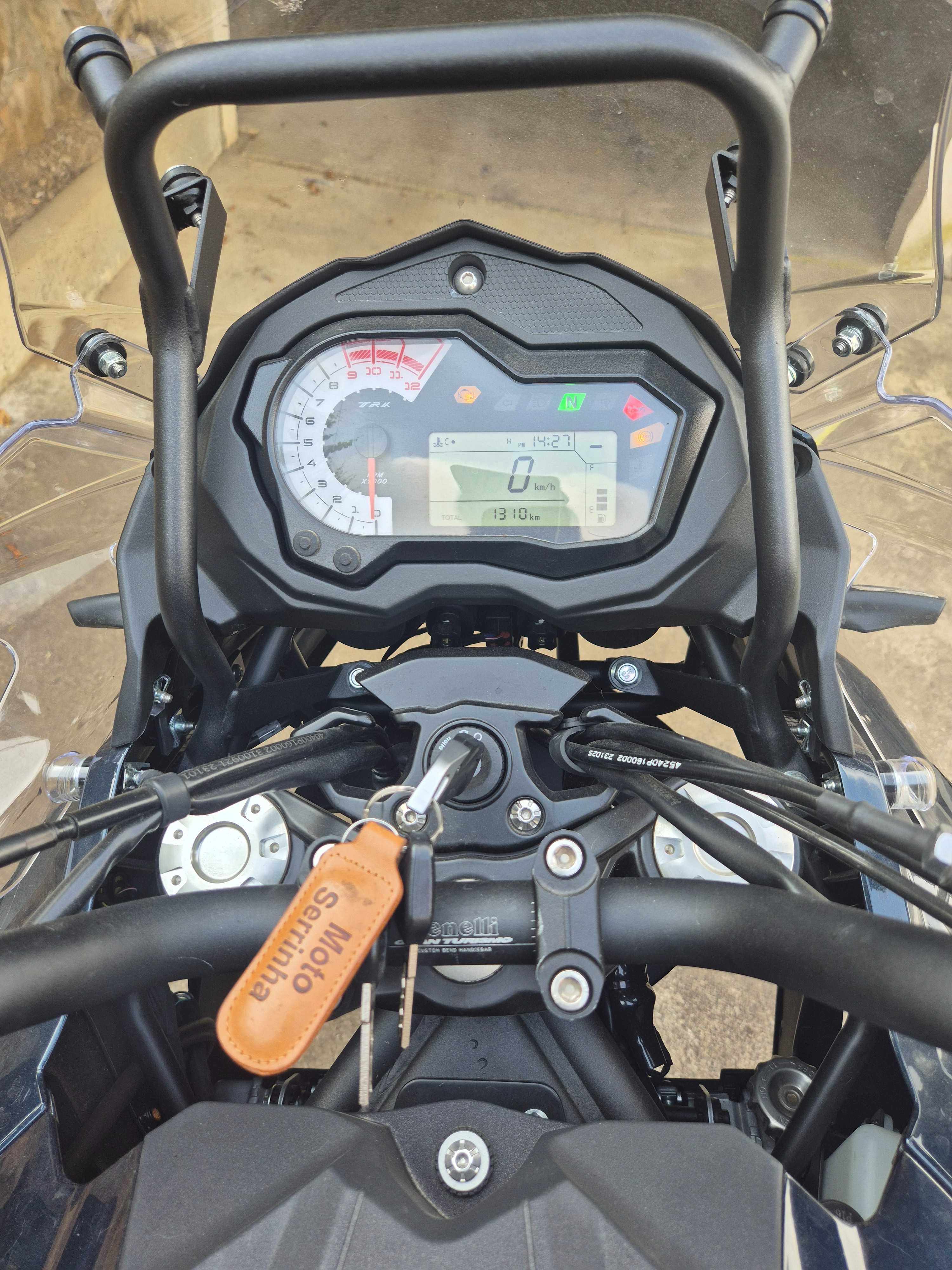 Vendo Benelli TRK 502 (com garantia até 08/2027)