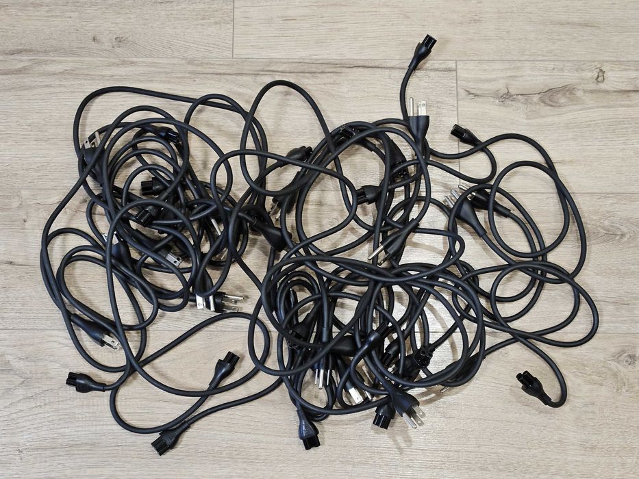 Оригінальні кабелі живлення для ноутбуків Міккі Маус USA