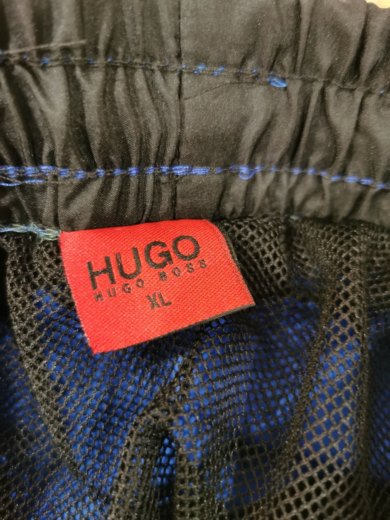 Spodenki śliskie kąpielowe Hugo Boss r. L/XL