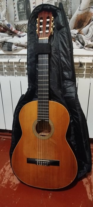 Класична гітара Alhambra