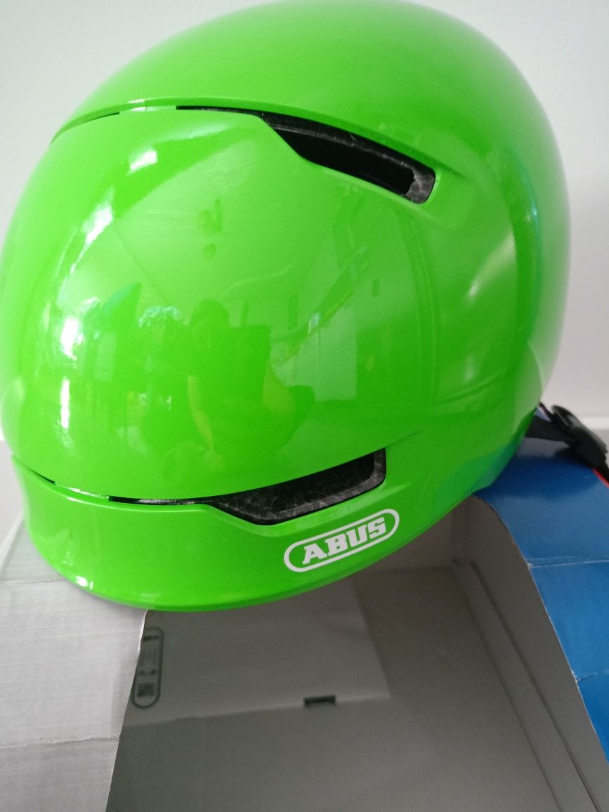 Kask abus scraper kid 3.0 shiny green