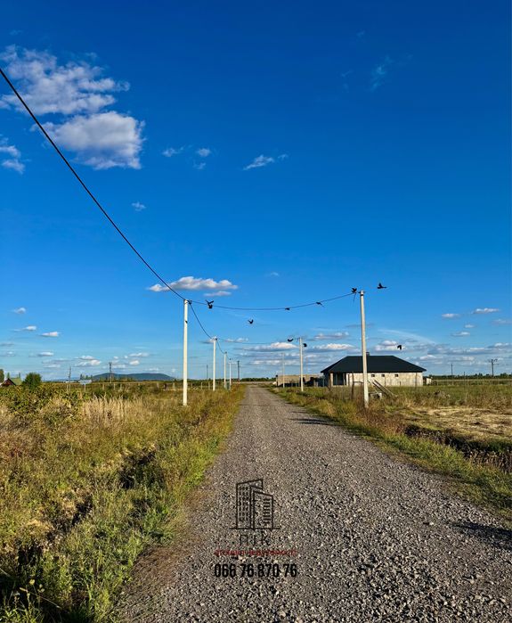 Продаж земельної ділянки під будівництво — с. Холмок, вул. Барвиста