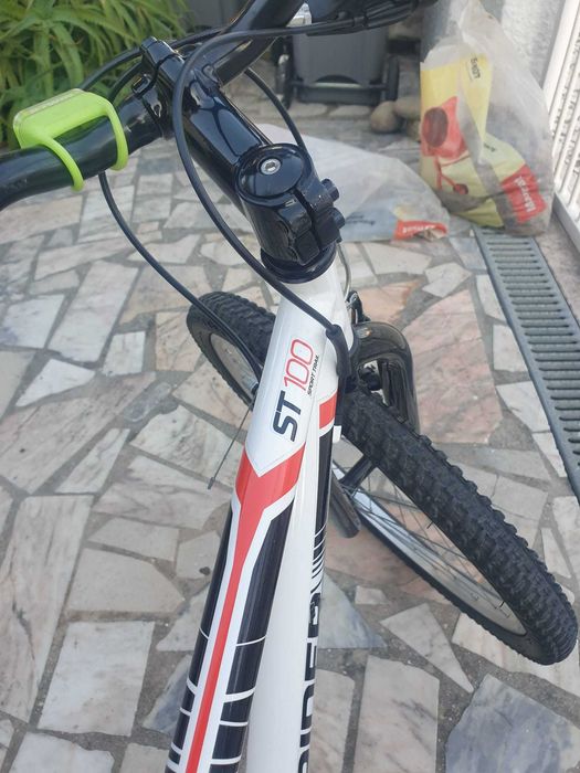 Bicicleta aro 24 Rockrider ST100, 6 marchas, seminova, com acessórios