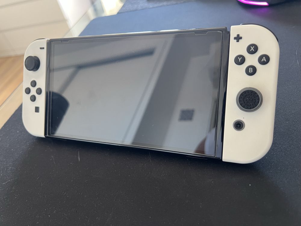 Switch OLED + Extras