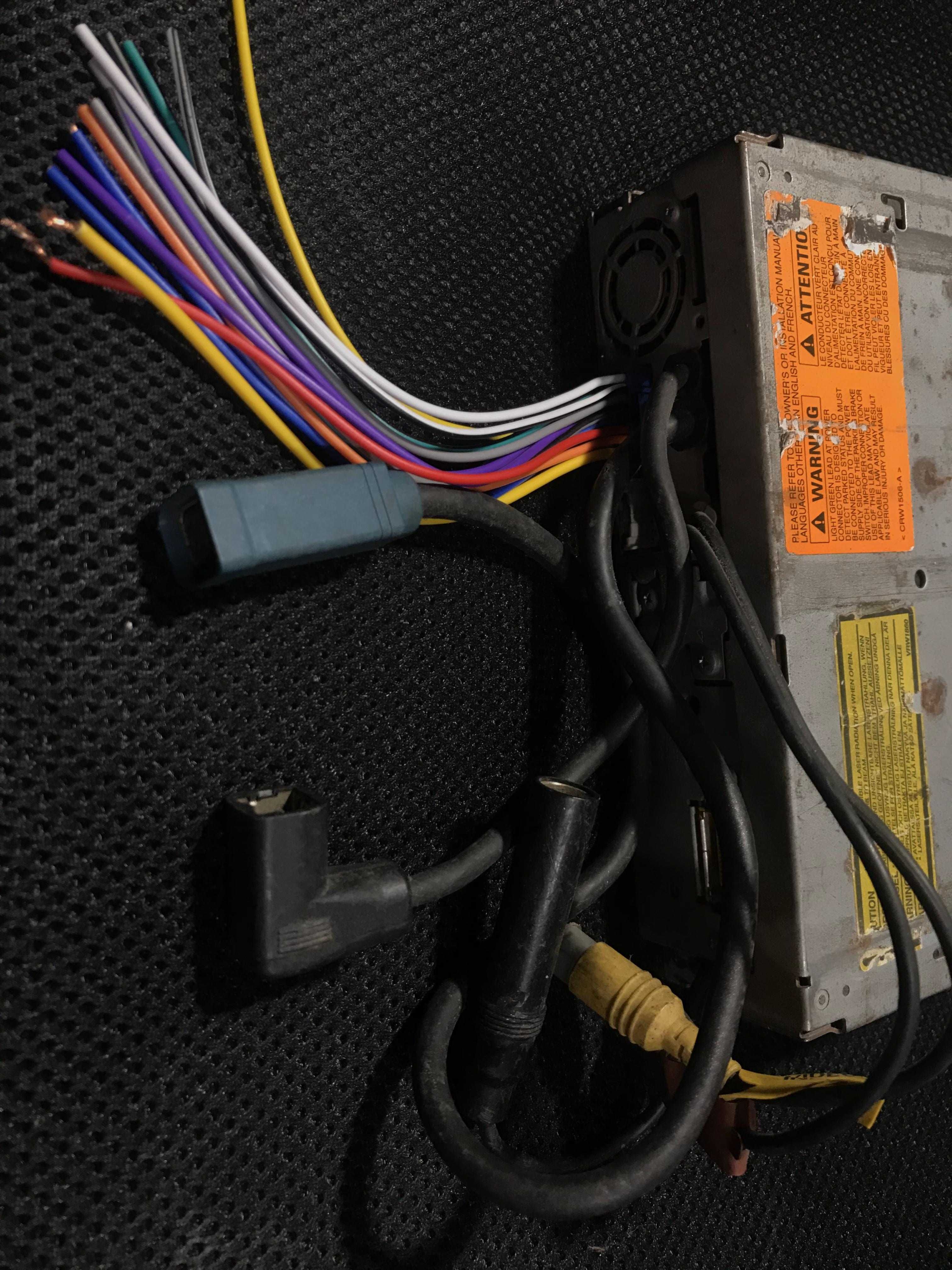 Мультимедийный центр магнитола Pioneer AVH-P5700DVD
