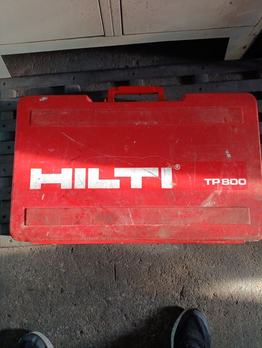 Młot wyburzeniowy Hilti TP 800