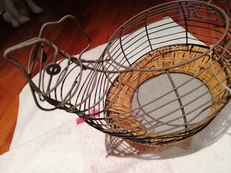 Galinha para guardar ovos - NOVA