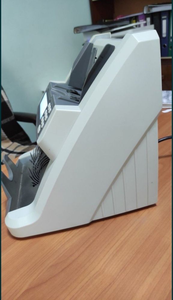 Счетчик банкнот PRO 150 CL/U с калькуляцией по номиналу
