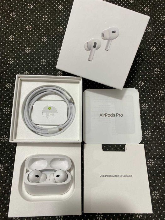 Оригінал AirPods Pro 2