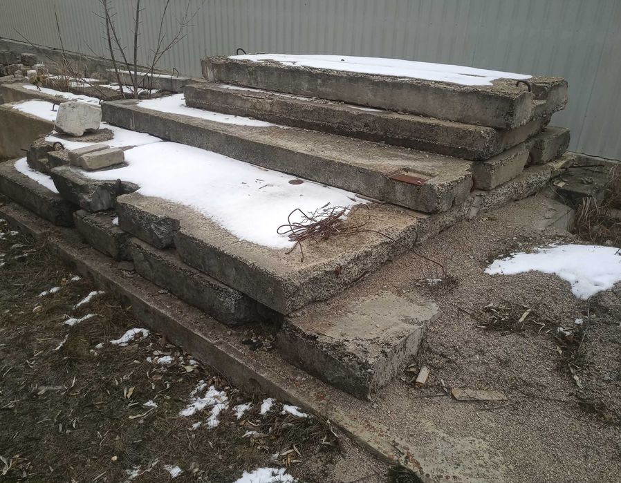 фундаментні блоки будівельні на Молодіжному