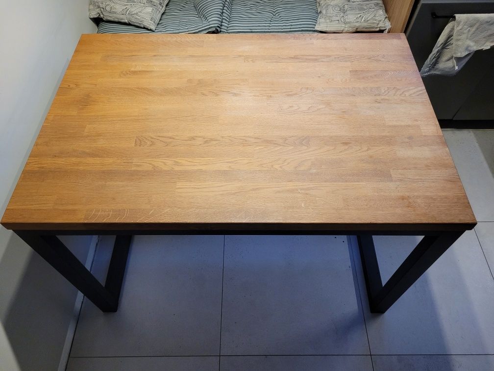 Stół z blatem drewnianym dębowym z metalową podstawą Loft