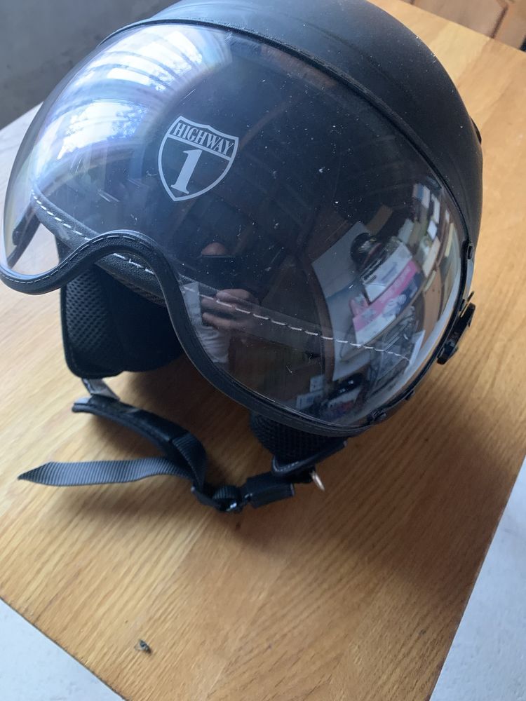 Kask motocyklowy M