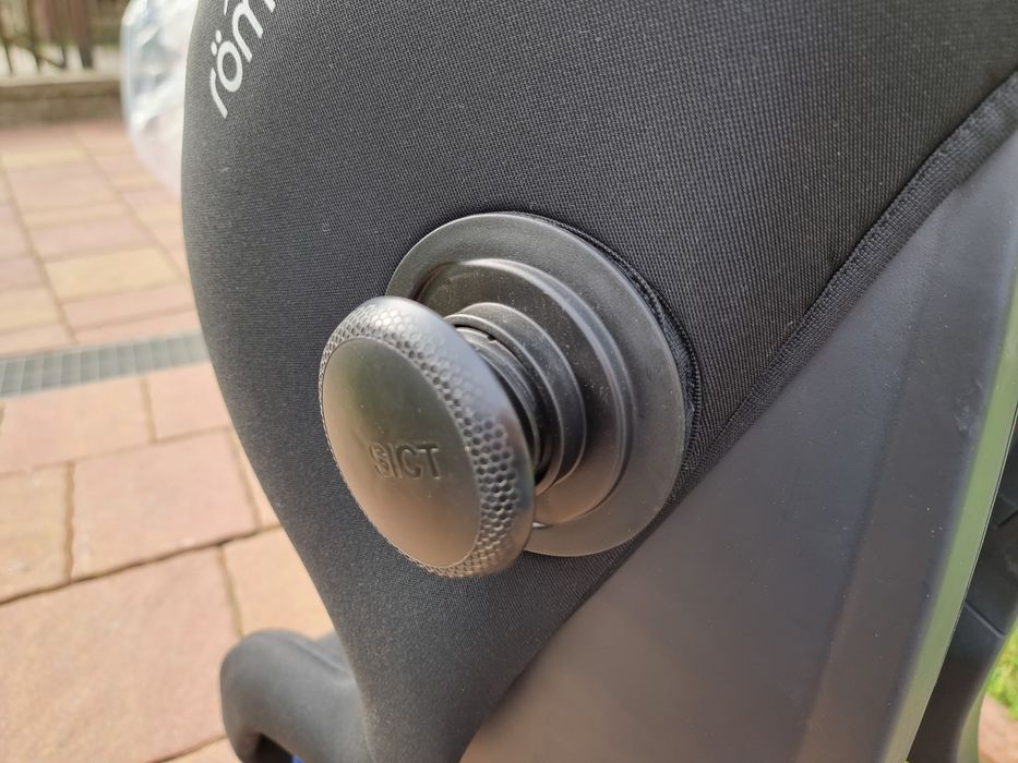 Fotelik tyłem 9-25kg Britax Romer Max Way Plus na Pasy bez isofix 9msc