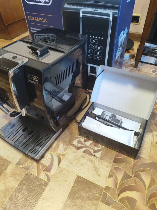 Продам кофемашину Delongi ECAM350.50.B