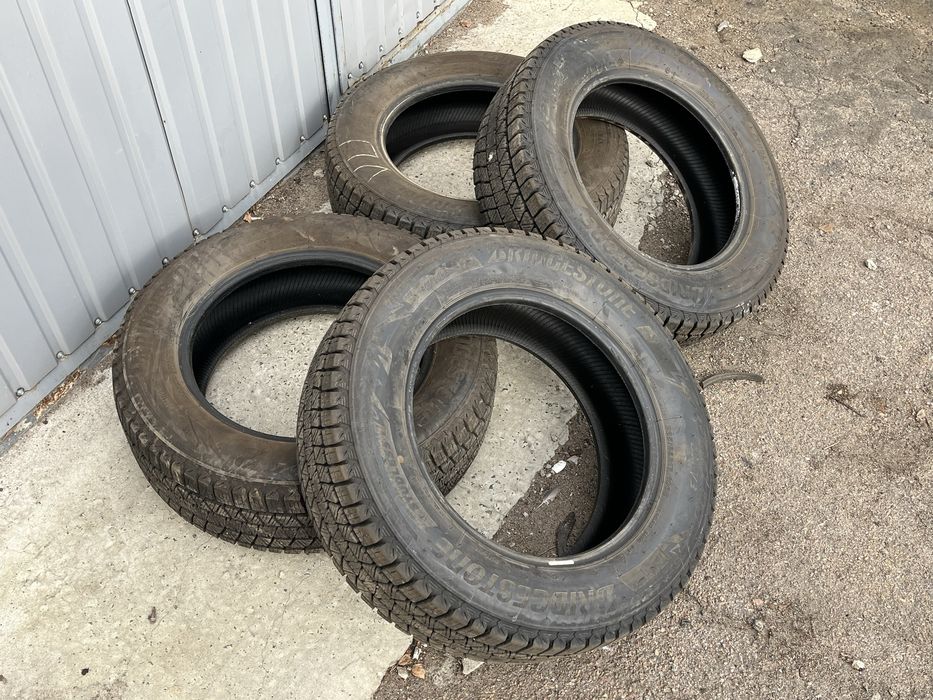 Гума Bridgestone Blizzak 225/65/17