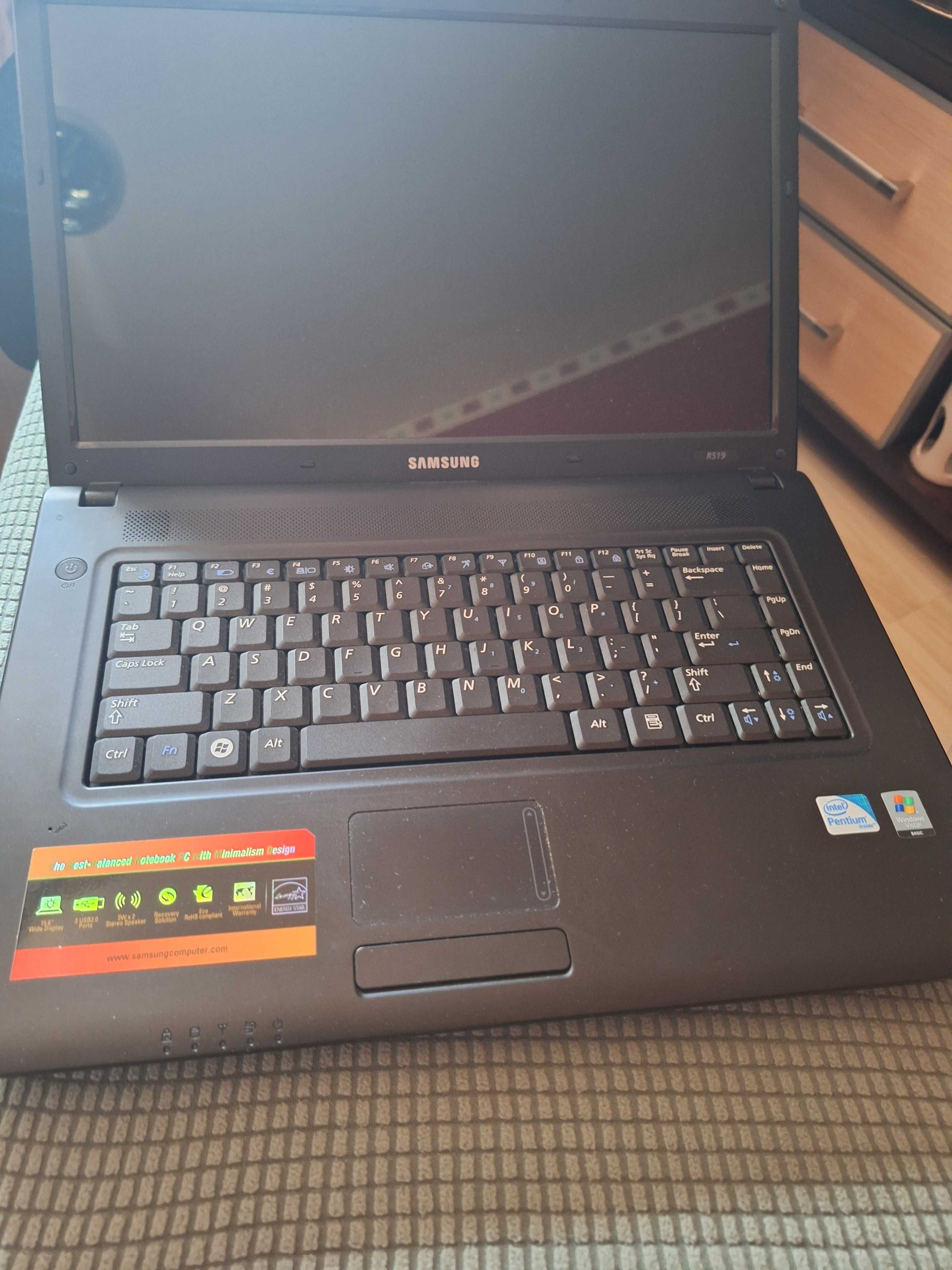 Laptop Samsung NP-R519