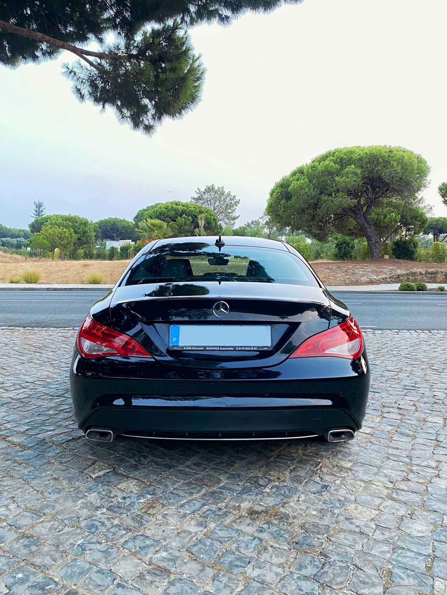 Mercedes-Benz CLA 180 - AUTOMÁTICO