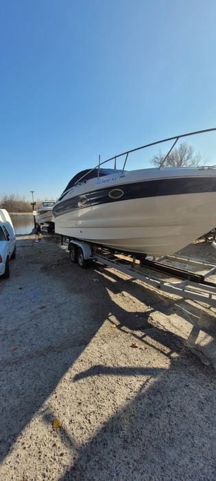 Катер Crownline 250 CR