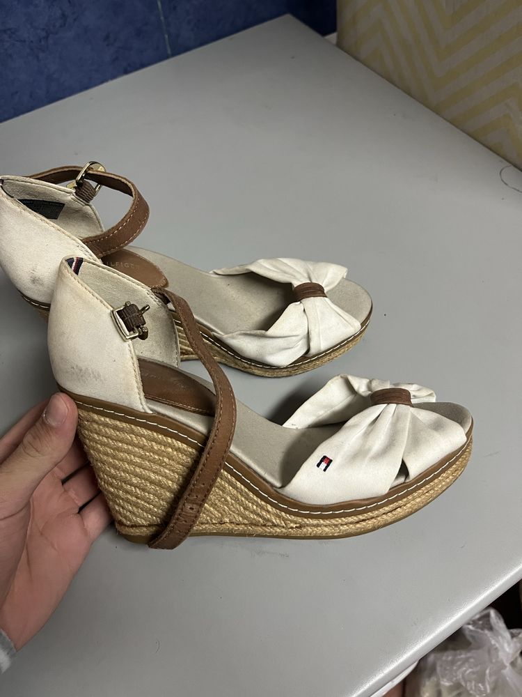 Sapatos tommy hilfiger