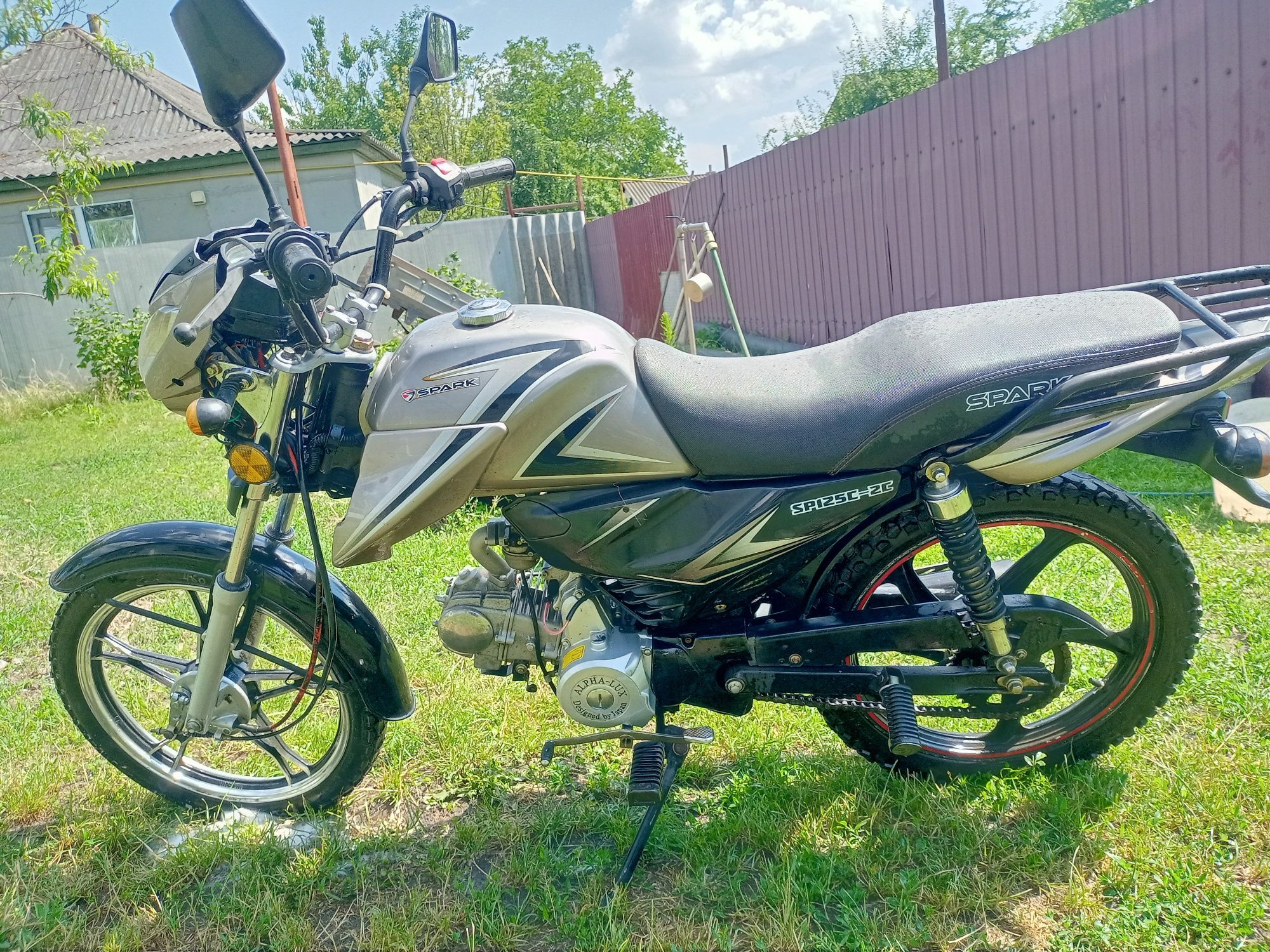 Продам мотоцикл Spark125c-2c