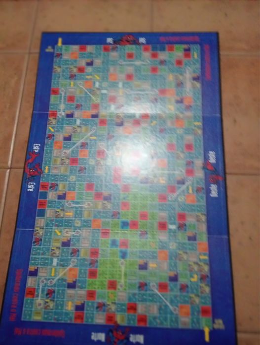 Jogo de tabuleiro spider-man