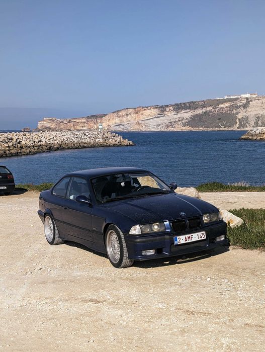BMW e36 320i coupé