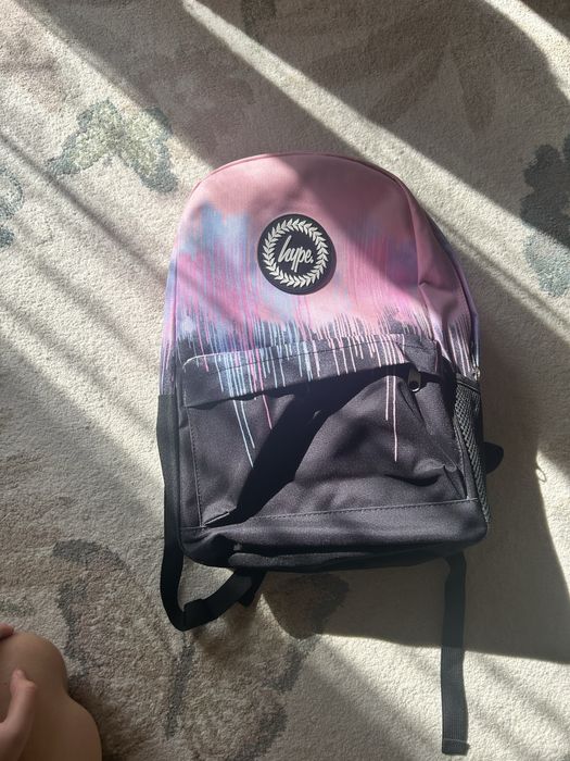 Рюкзак  «hype» чорно-рожевий
