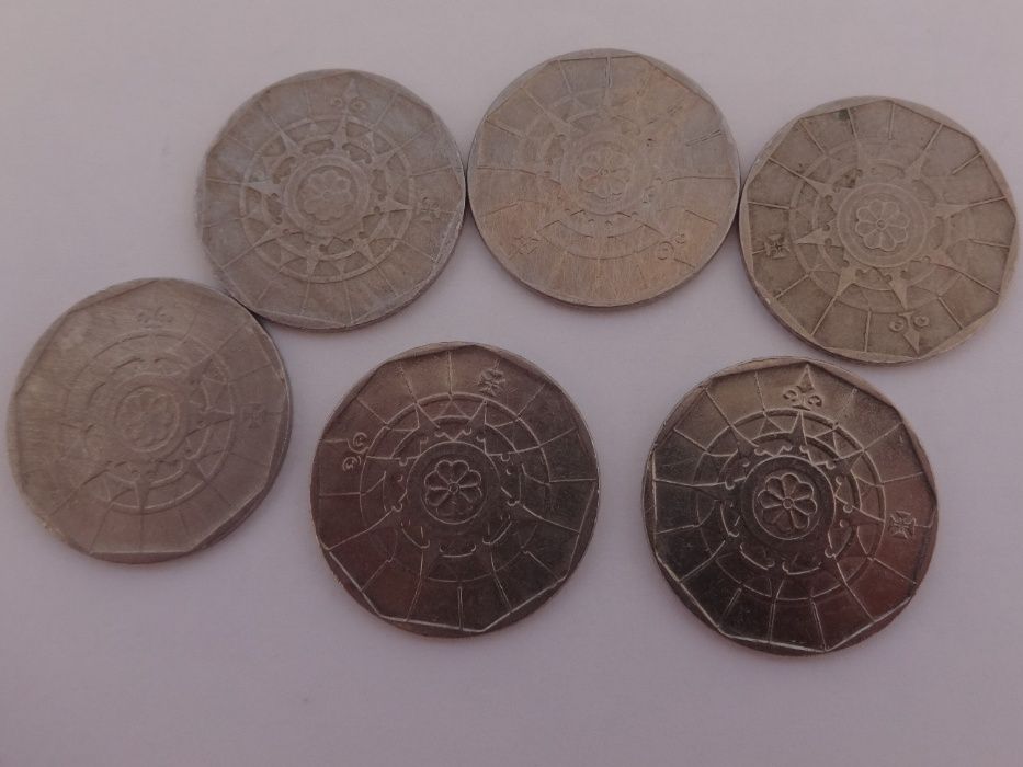 Moedas de 20 escudos e 50 escudos