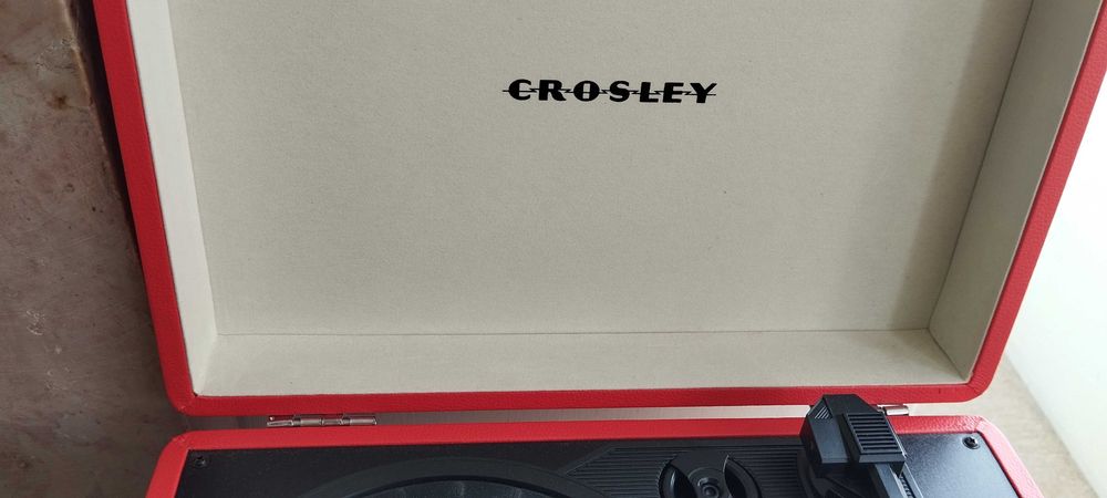 Gira discos portátil Crosley Cruiser