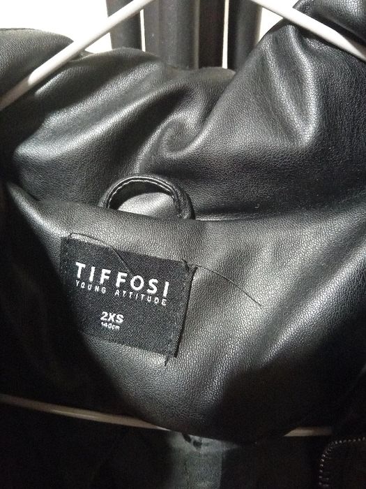 Blusão couro sintético