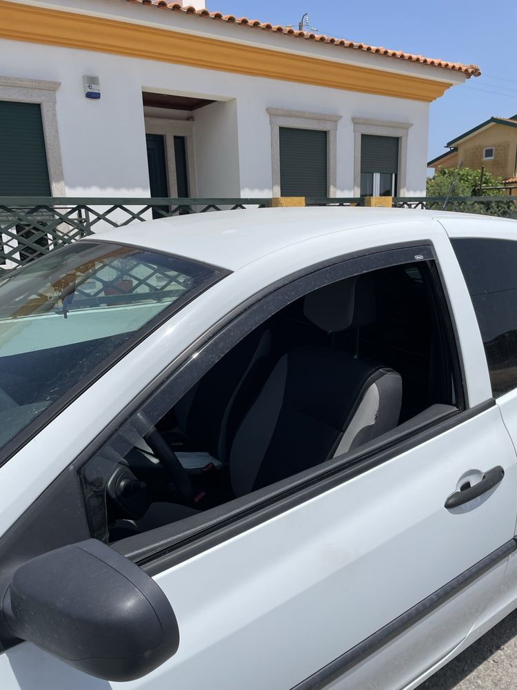 Clio 3 1.5 dci comercial