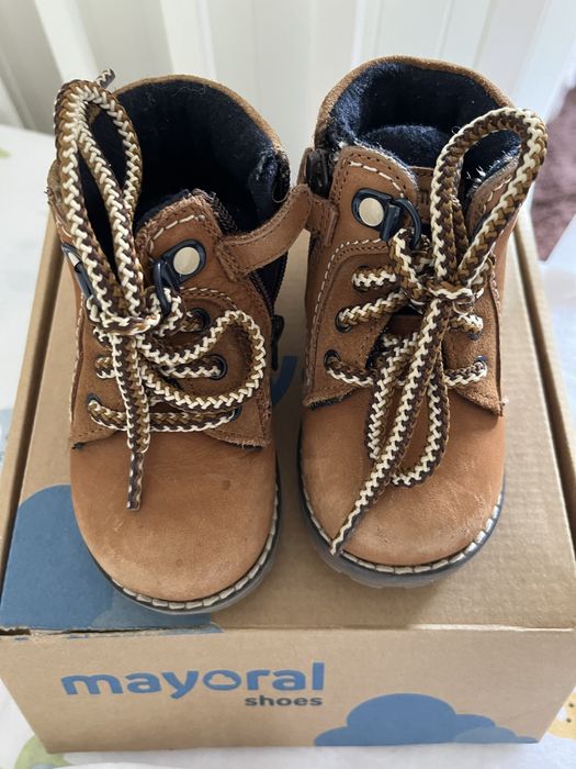 Botas mayoral tamanho 21