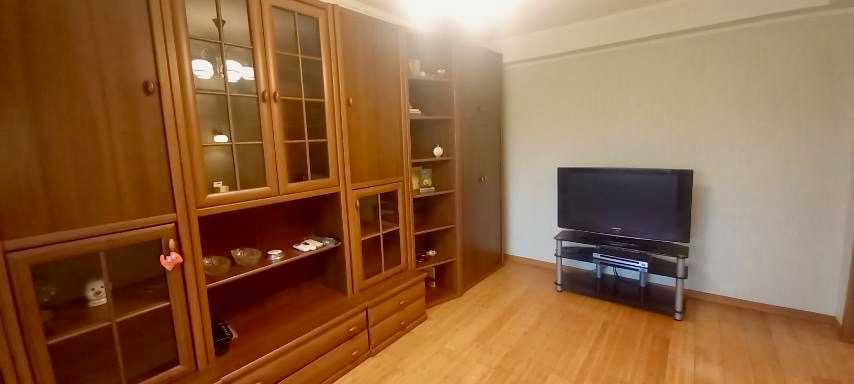 Продаж 2-кімн.квартири з ремонтом Дніпровська набережна 9 А, Березняки