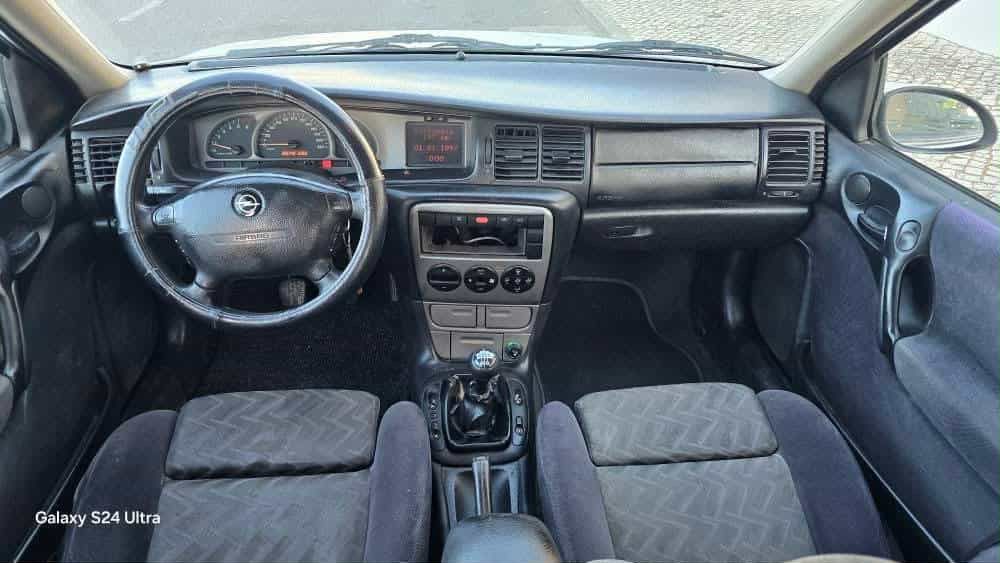 Opel Vectra 2.0 100cv aceito trocas ou retomas