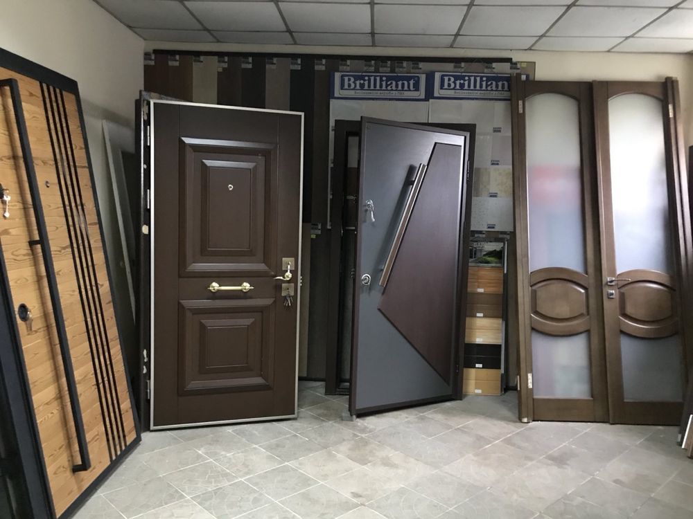 Двері вхідні броньовані РОЗПРОДАЖ