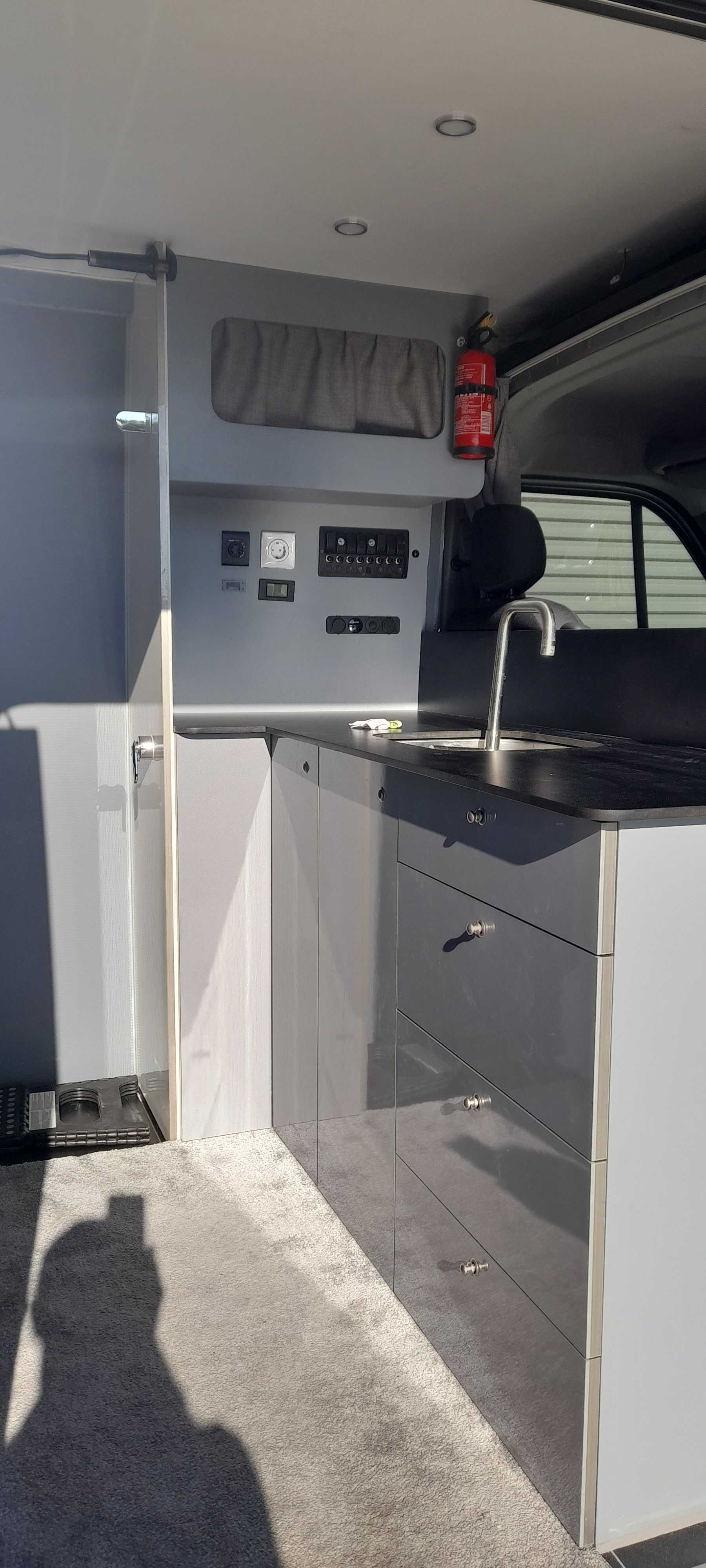 Carrinha Renault autocaravana