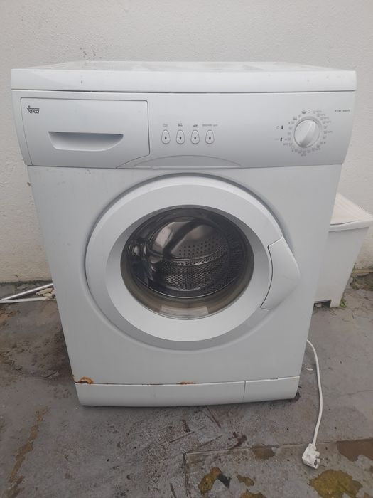 MÁQUINA lavar roupa