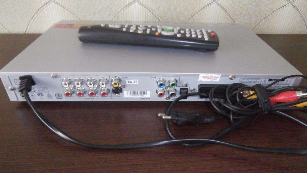 DVD- Видеопроигрыватель BBK DV610SI