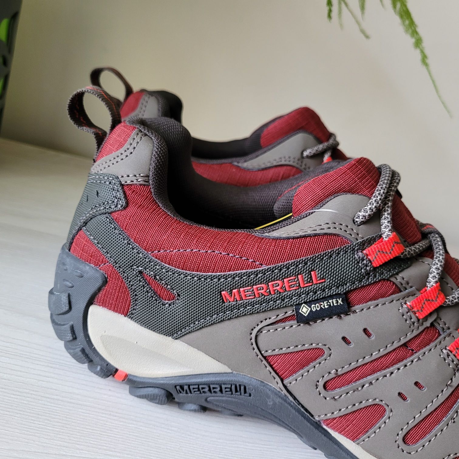 Кросівки Оригінал Merrell gore-tex j036623 рр.45