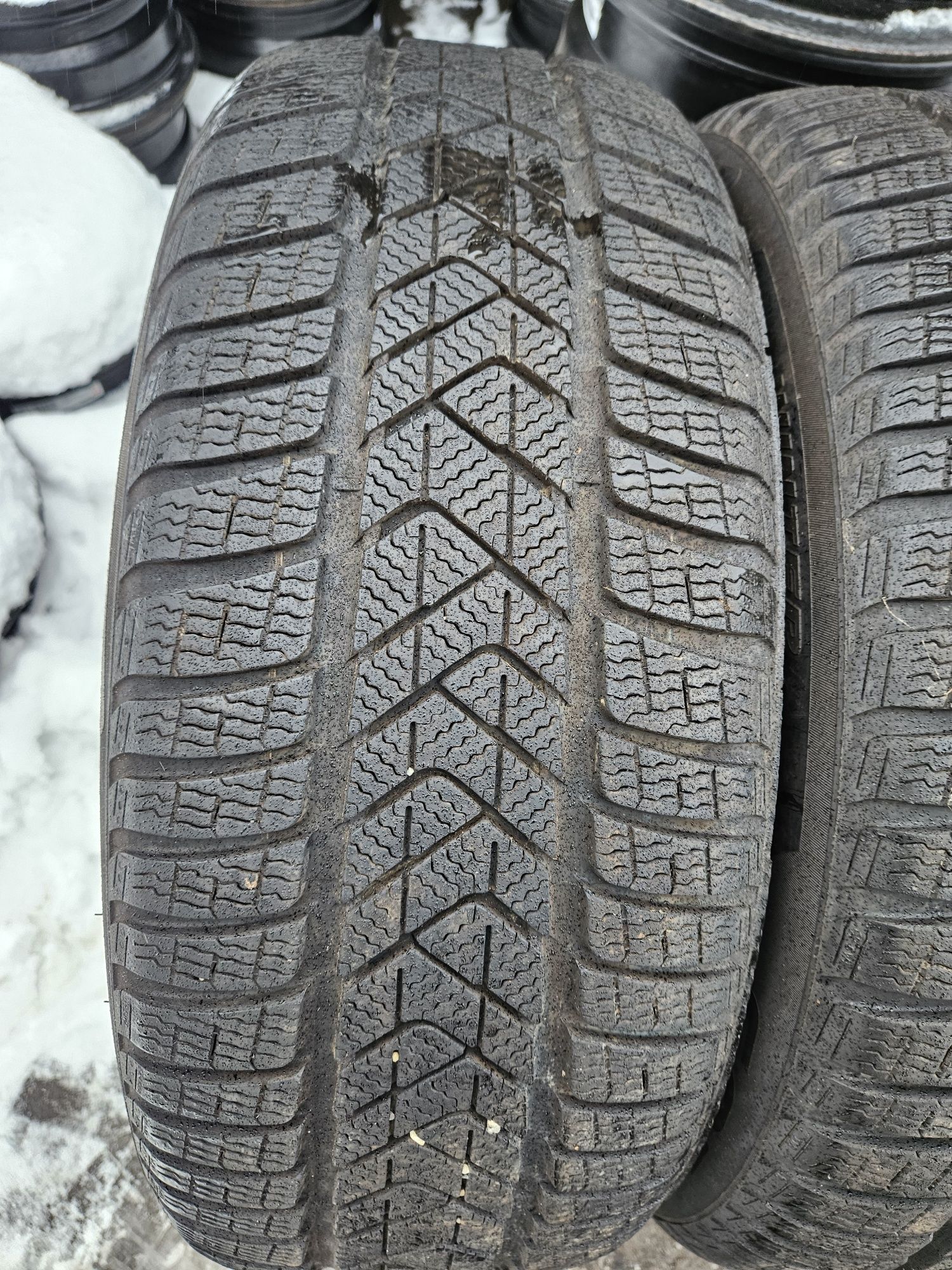 4szt 235/55/18 Pirelli 7mm dot3918r
