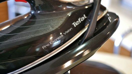 Żelazko Parownica Generator pary Stacja parowa Tefal Pro